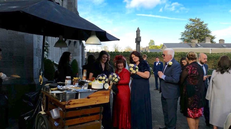 Crepe-wagon-Dublin-at-a-wedding